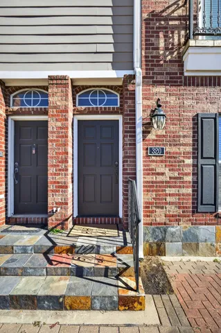 $200,000 | 320 Cathedral Square, Beaumont, TX 77701
