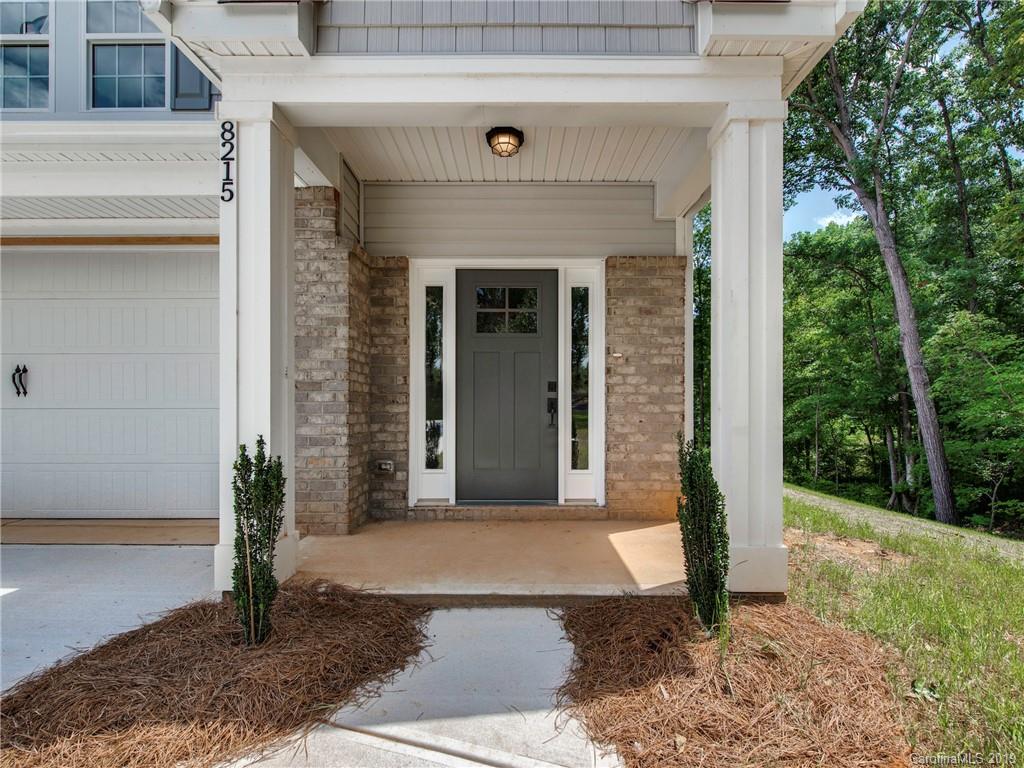 8215 Larkhaven Road Charlotte, NC 28216 - Photo 2 of 29 Gallery Image 2