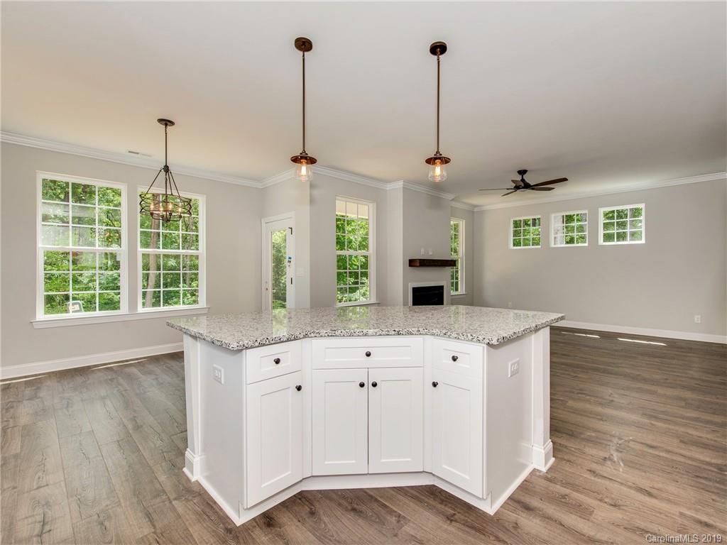 8215 Larkhaven Road Charlotte, NC 28216 - Photo 12 of 29 Gallery Image 12