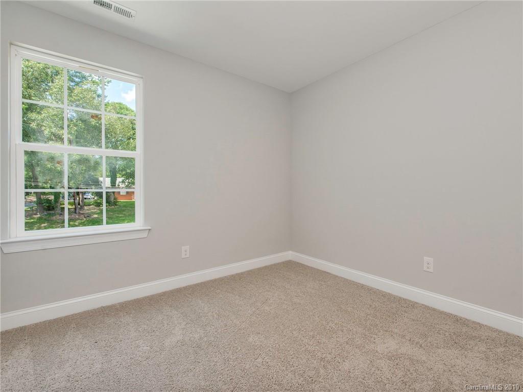 8215 Larkhaven Road Charlotte, NC 28216 - Photo 24 of 29 Gallery Image 24