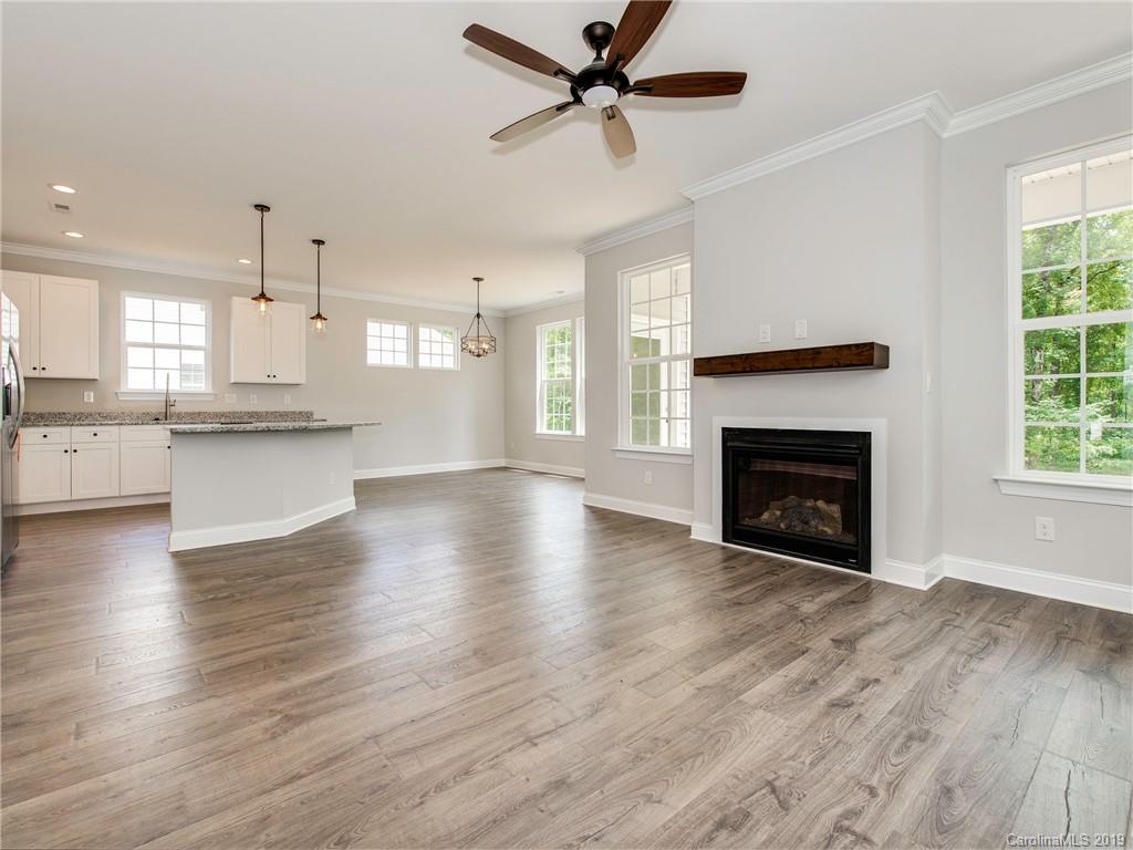 8215 Larkhaven Road Charlotte, NC 28216 - Photo 5 of 29 Gallery Image 5