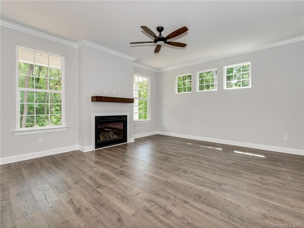 8215 Larkhaven Road Charlotte, NC 28216 - Photo 6 of 29 Gallery Image 6