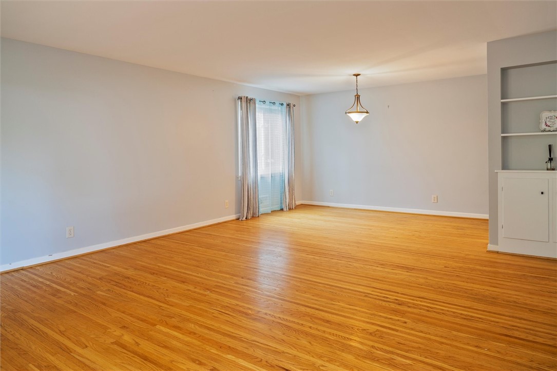 433 Long Acre Road Irondequoit, NY 14621 - Photo 11 of 34