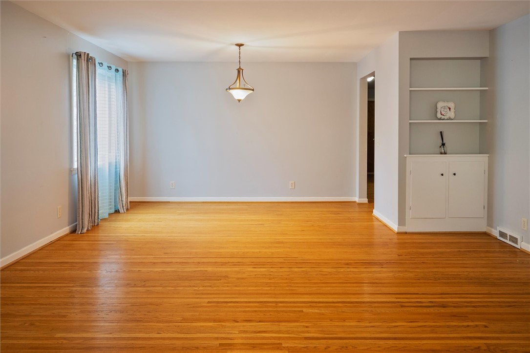 433 Long Acre Road Irondequoit, NY 14621 - Photo 12 of 34