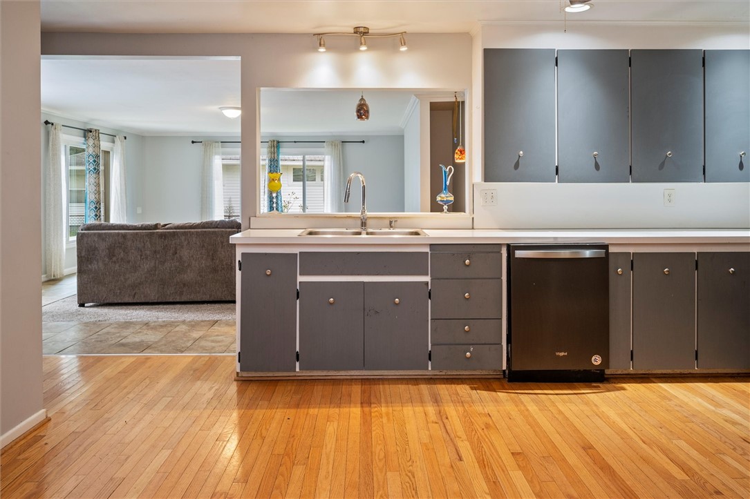 433 Long Acre Road Irondequoit, NY 14621 - Photo 16 of 34