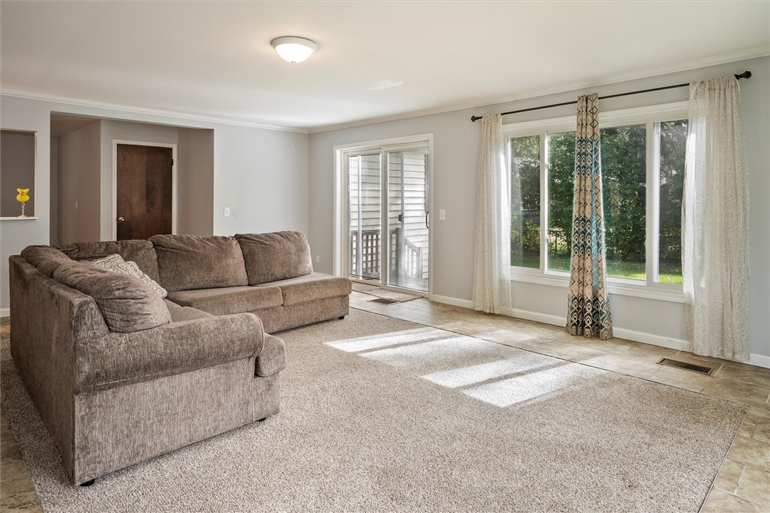 433 Long Acre Road Irondequoit, NY 14621 - Photo 22 of 34