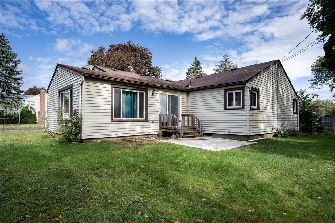 433 Long Acre Road Irondequoit, NY 14621 - Photo 5 of 34