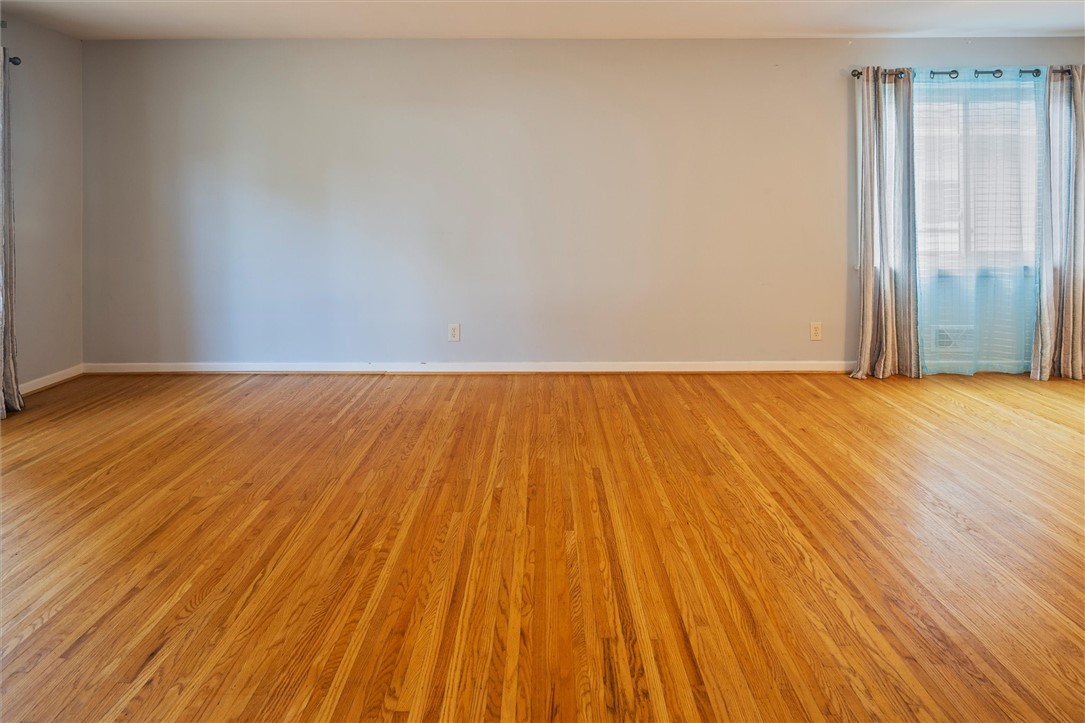 433 Long Acre Road Irondequoit, NY 14621 - Photo 10 of 34