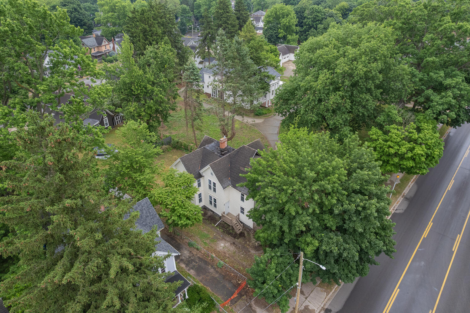 349 South Main Street Adrian, MI 49221 - Photo 28 of 29 349 S Main St - 1046