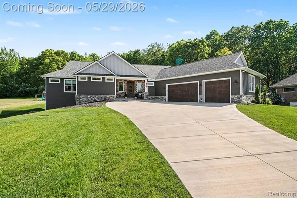 $800,000 | 4112 Prairie Rose Drive, Howell, MI 48843