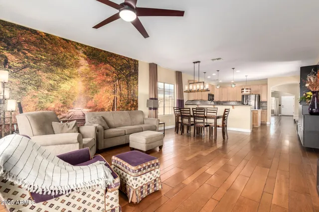 $728,586 | 1310 East Parkview Drive, Gilbert, AZ 85295