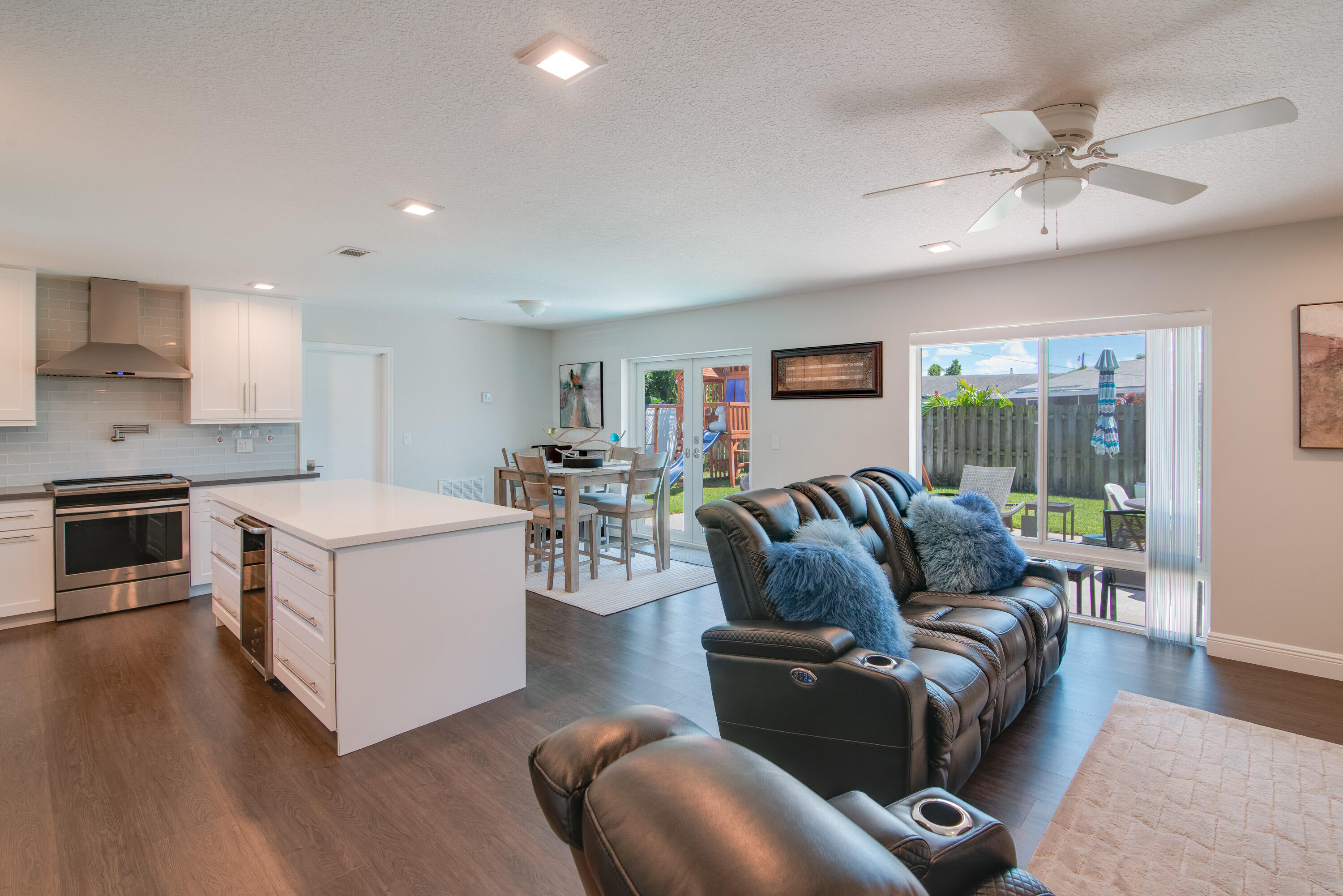 9628 Southwest 1st Place Boca Raton, FL 33428 - Photo 6 of 35 boca-1
