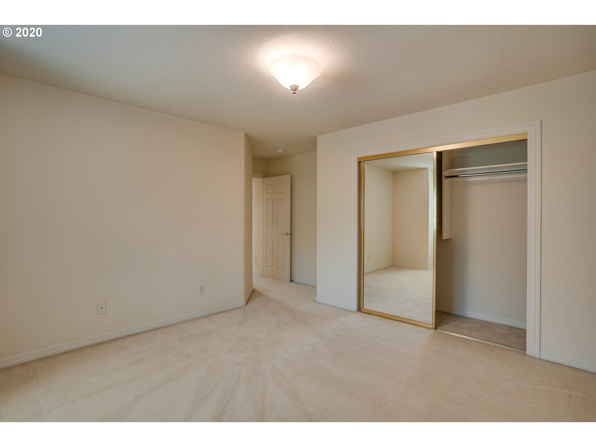 4299 Southeast Augusta Loop Gresham, OR 97080 - Photo 18 of 23 Gallery Image 18