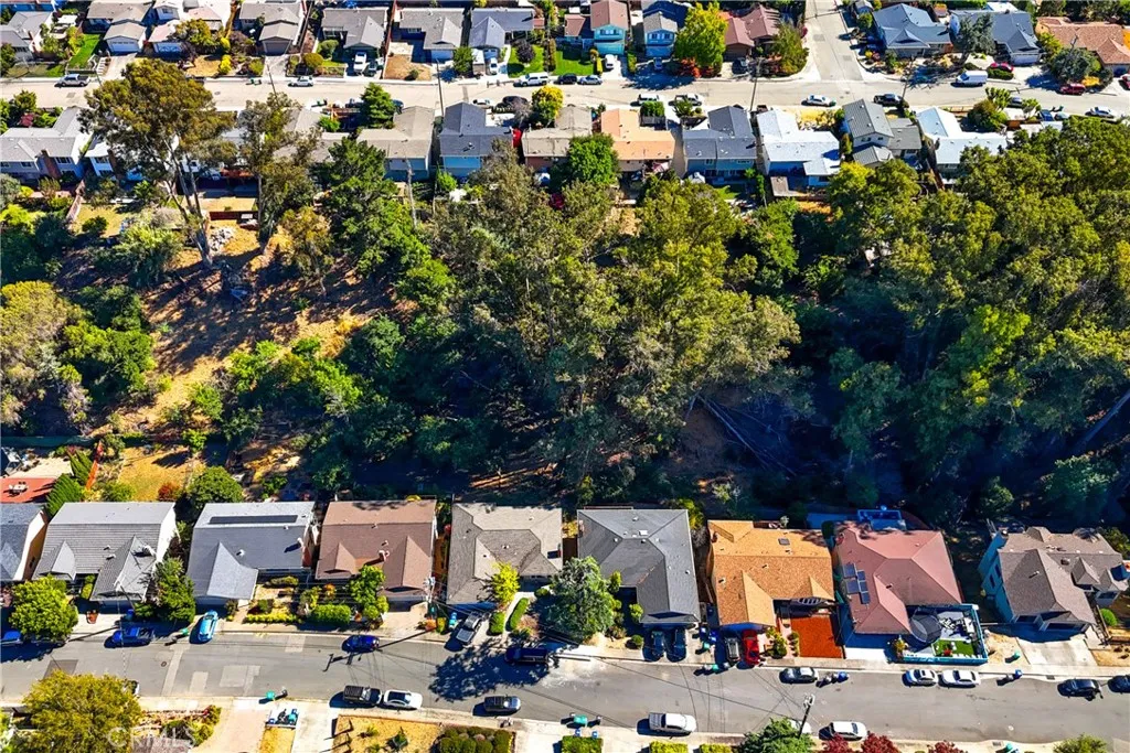 1 Nina Hayward, CA 94541 - Photo 10 of 13 a view of city