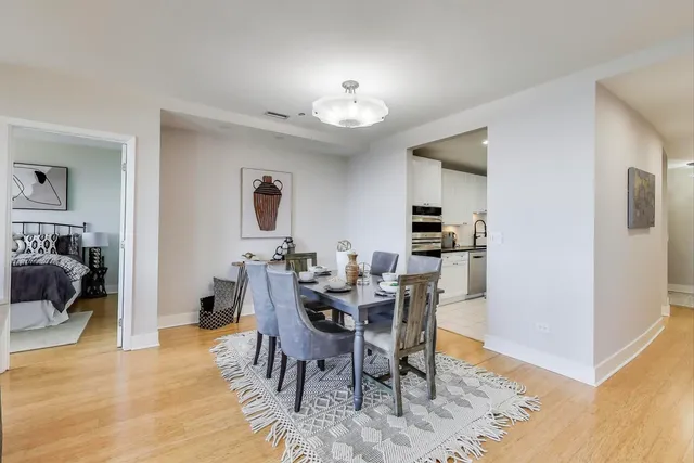 $3,900 | 330 South Michigan Avenue, Unit 2006, Chicago, IL 60604