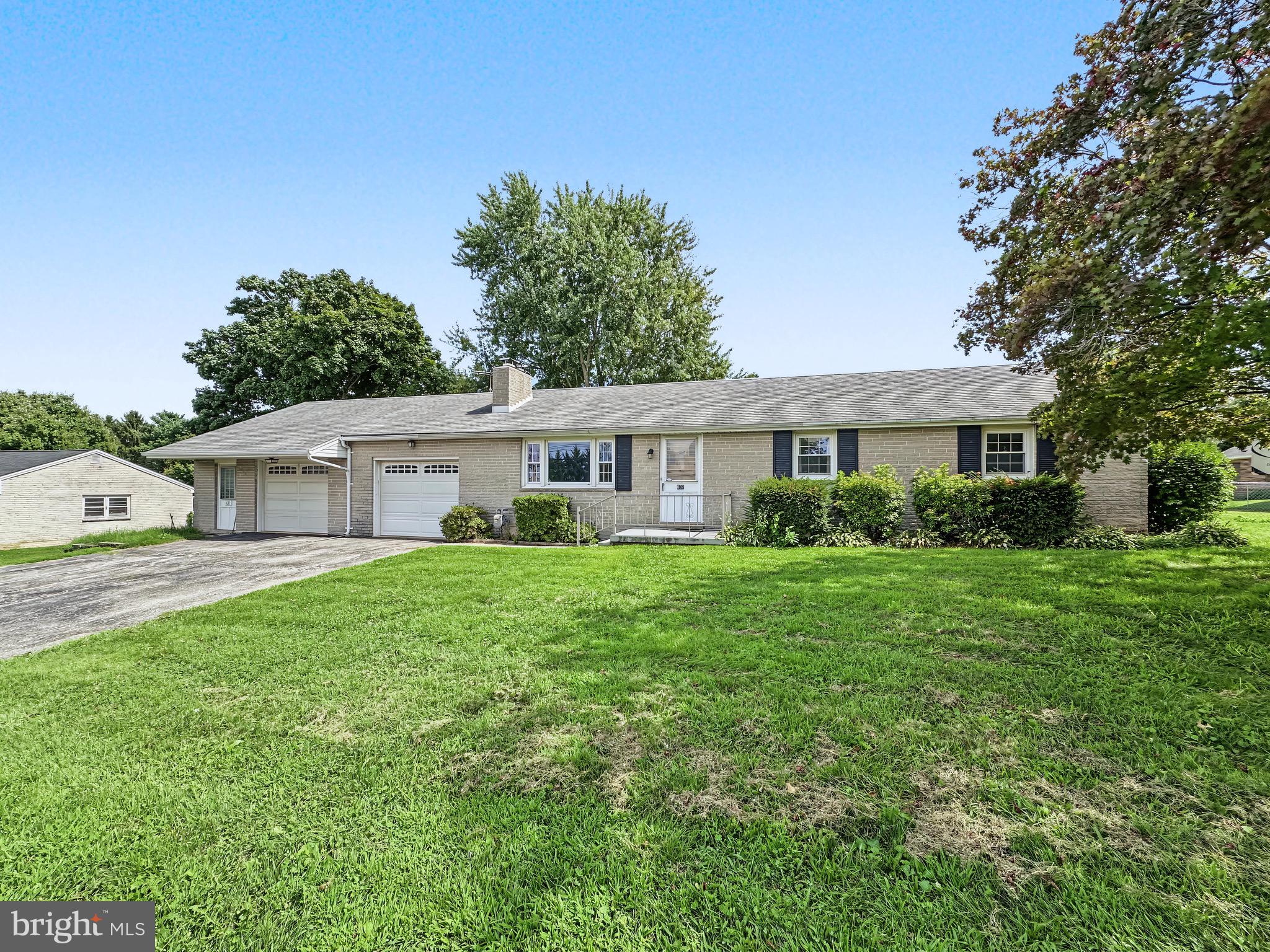 632 Green Valley Road York, PA 17403 - Photo 2 of 26 Gallery Image 2