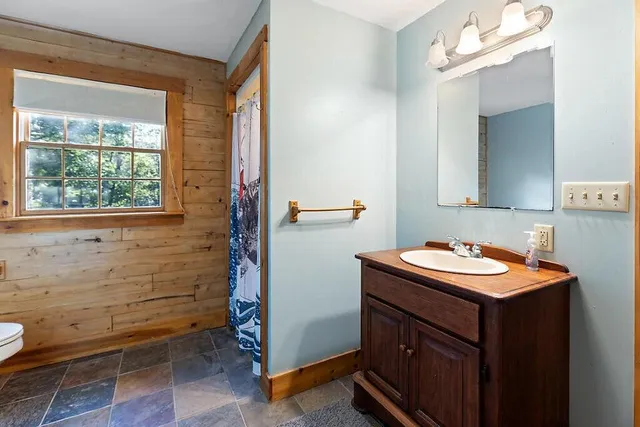 $499,999 | 385 Johnson Flat Road, Pittsfield, ME 04927