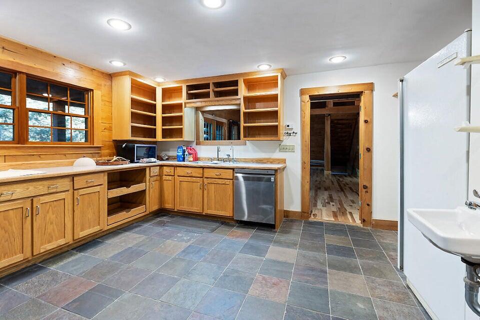 385 Johnson Flat Road Pittsfield, ME 04927 - Photo 34 of 54 34