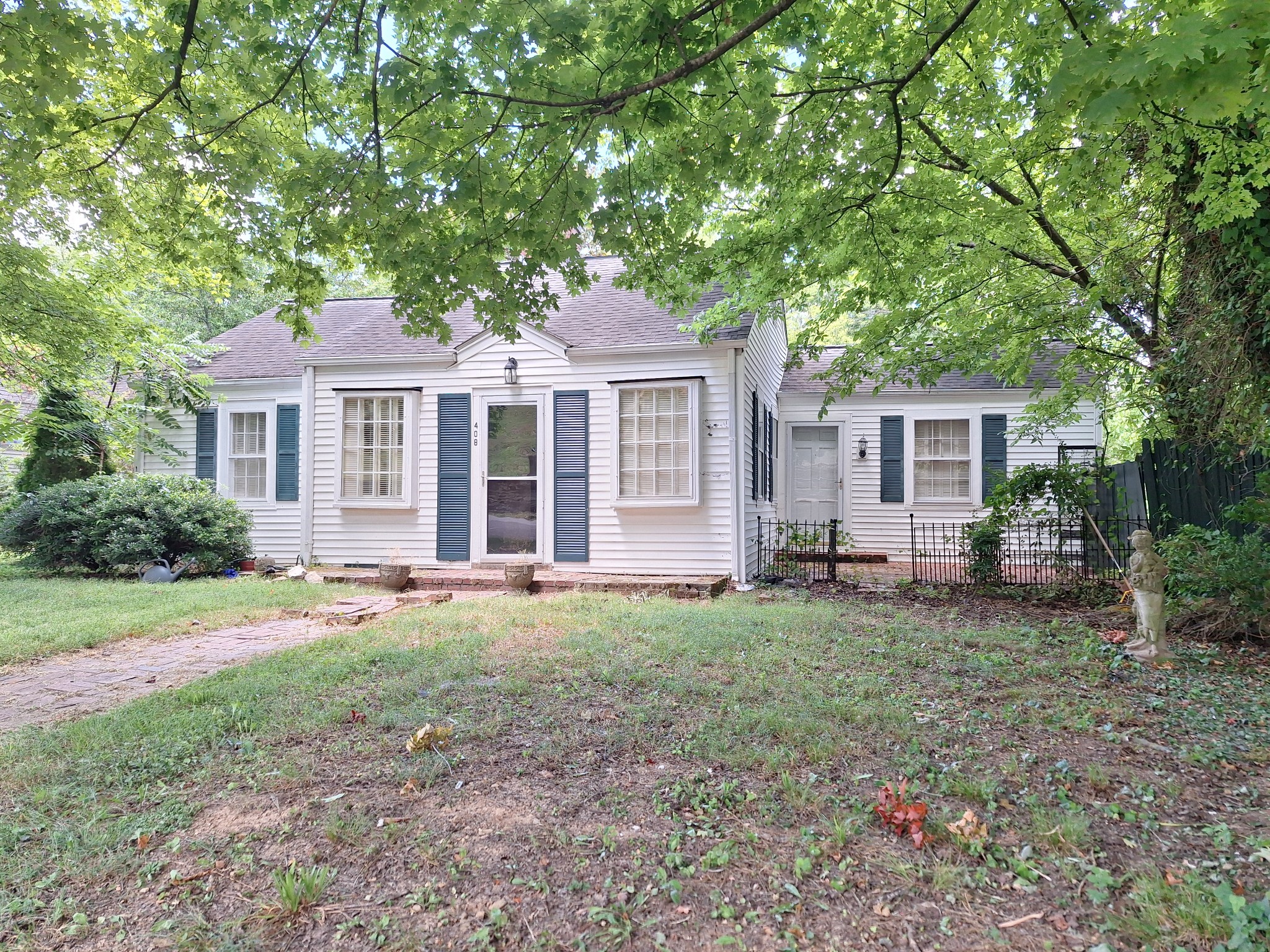 408 South Rhodes Street Pulaski, TN 38478 - Photo 3 of 37 Gallery Image 3