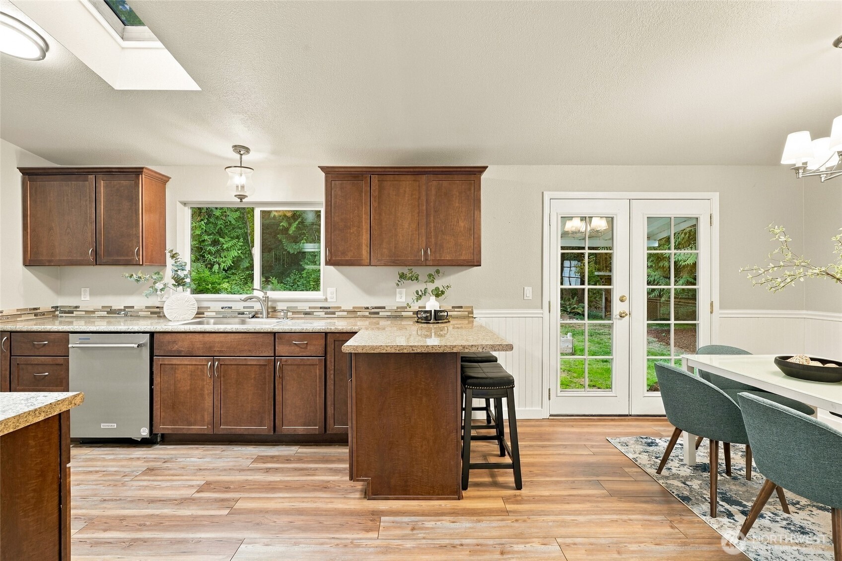 23150 Franklin Road Mount Vernon, WA 98273 - Photo 10 of 40 Gallery Image 10