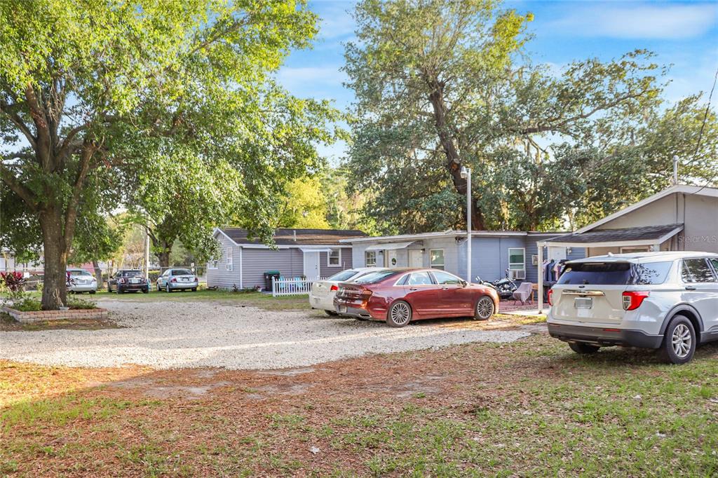 1313 39th Street Orlando, FL 32839 - Photo 17 of 29