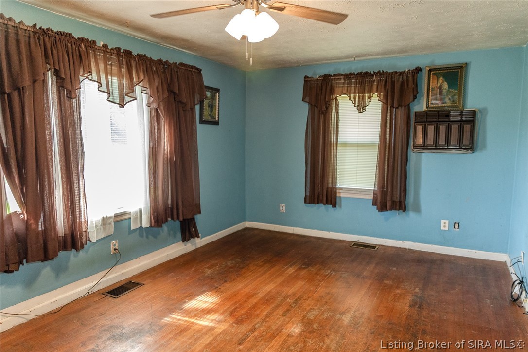 45 Howard Street Austin, IN 47102 - Photo 4 of 41