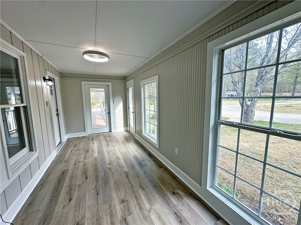 1104 Farm Road Colbert, GA 30628 - Photo 4 of 39 Sunroom