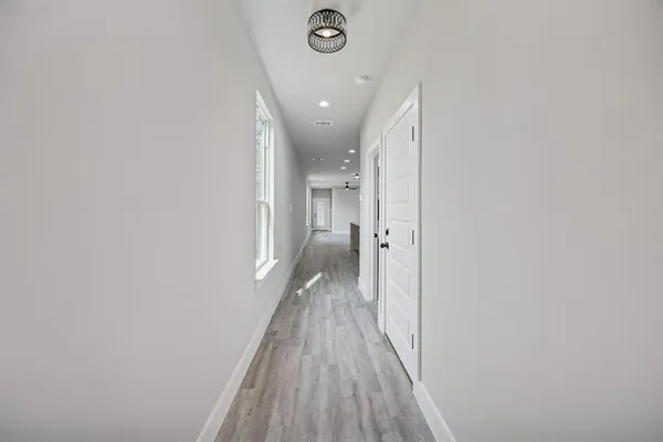 $2,300 | 3703 York Street, Dallas, TX 75210