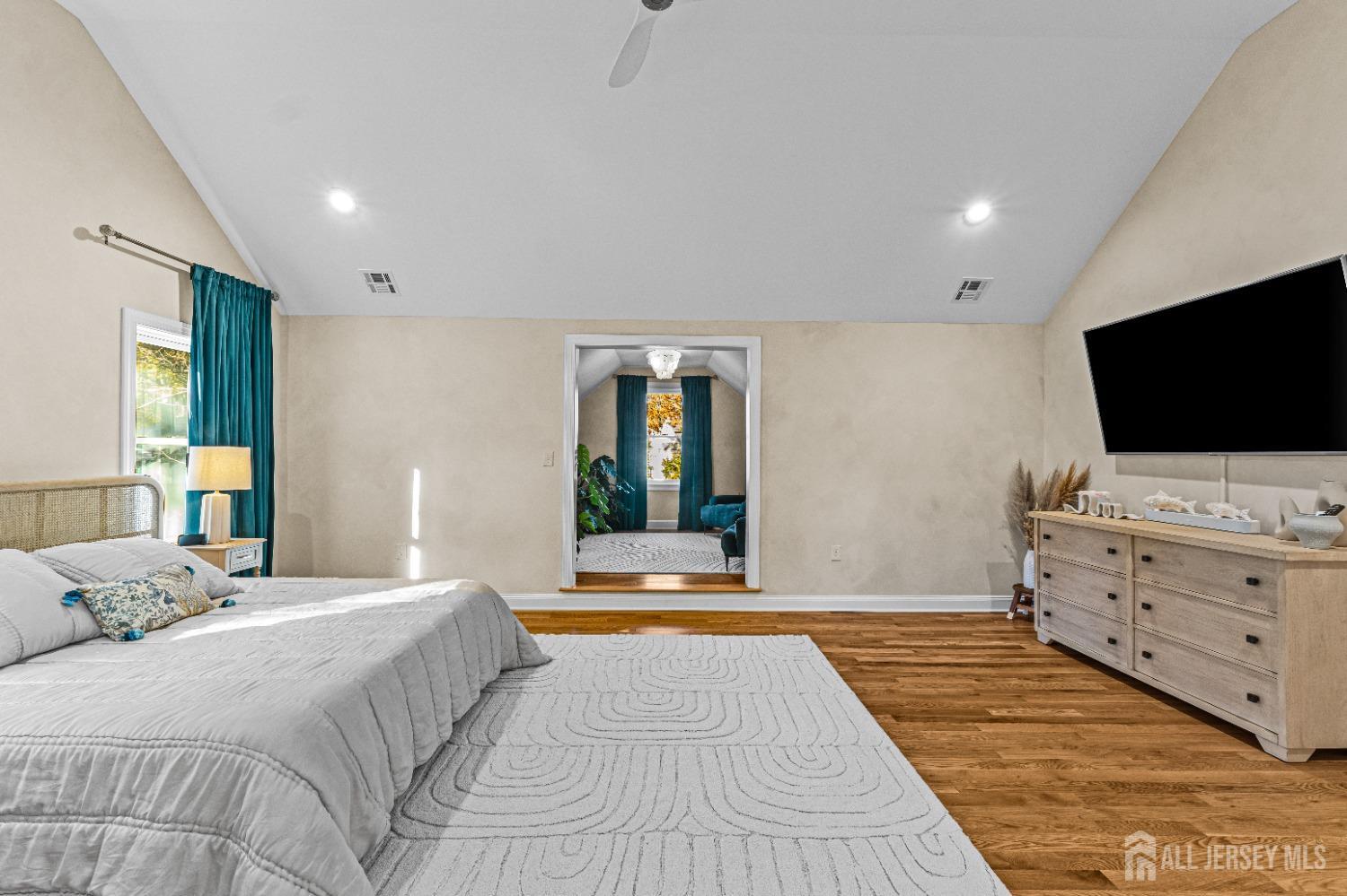 522 South Riverside Drive Neptune, NJ 07753 - Photo 34 of 68 Gallery Image 34