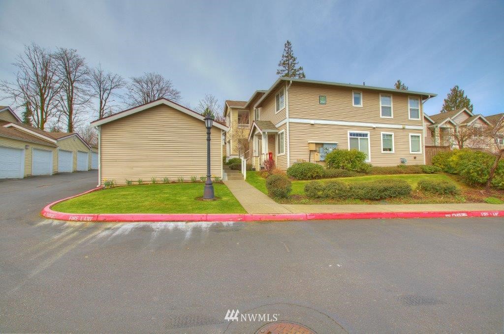 2932 151st Place Southwest, Unit R102 Lynnwood, WA 98087 - Photo 1 of 11
