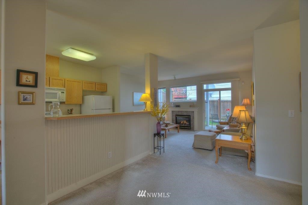 2932 151st Place Southwest, Unit R102 Lynnwood, WA 98087 - Photo 2 of 11