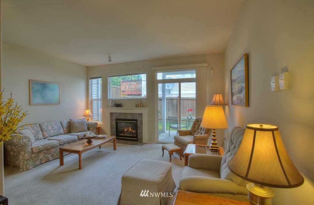 2932 151st Place Southwest, Unit R102 Lynnwood, WA 98087 - Photo 3 of 11