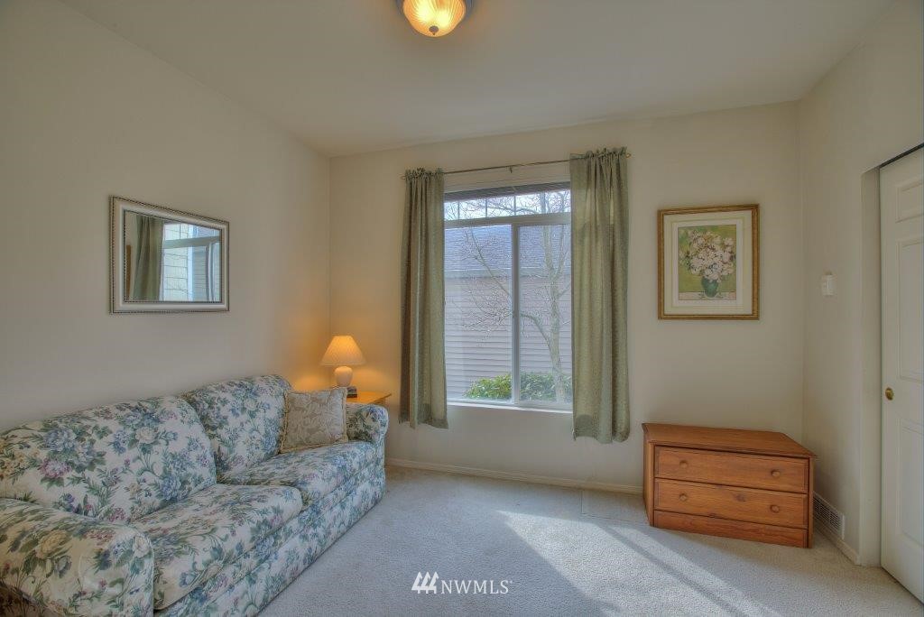 2932 151st Place Southwest, Unit R102 Lynnwood, WA 98087 - Photo 9 of 11
