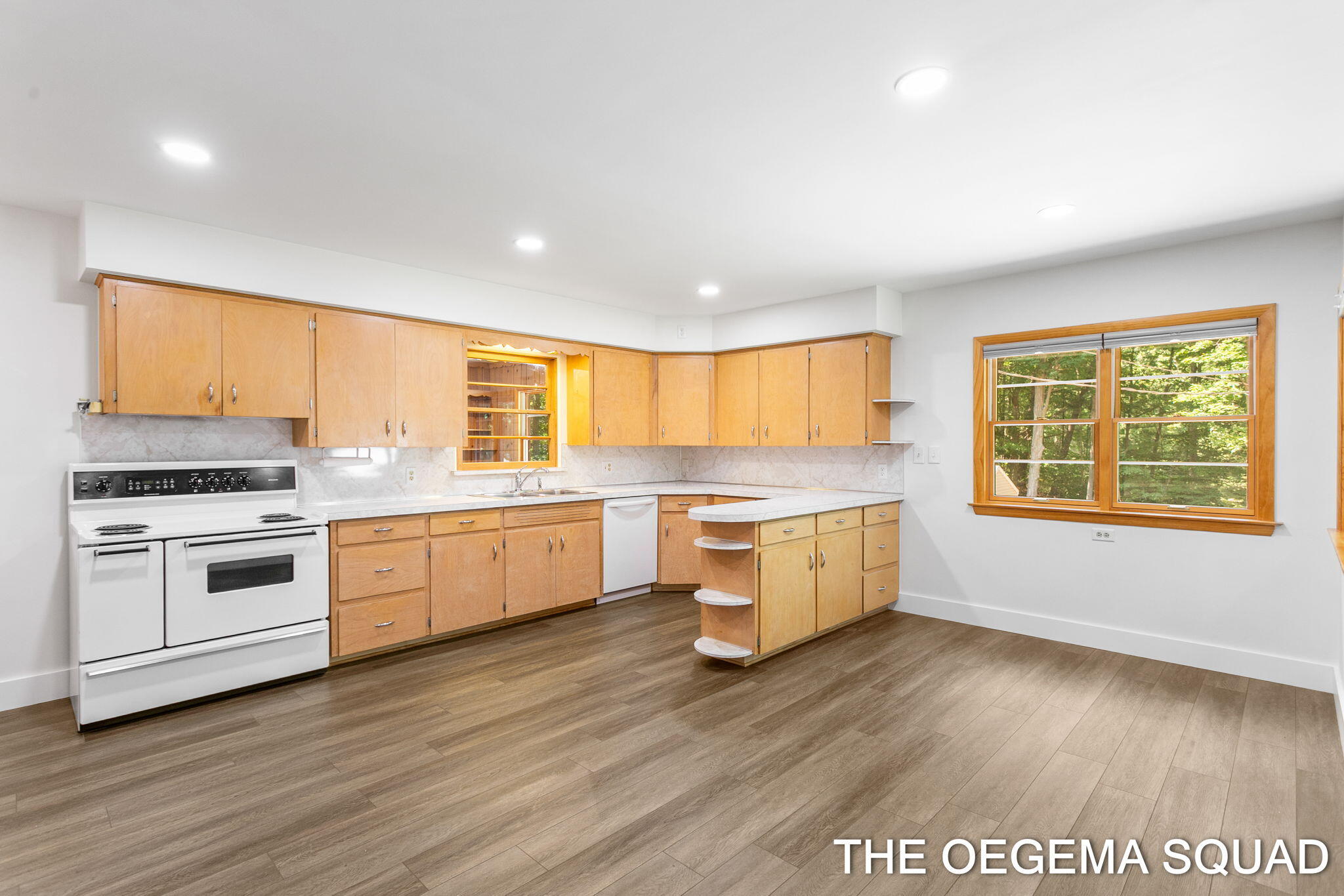 30-web-or-mls-704-graafschap-rd