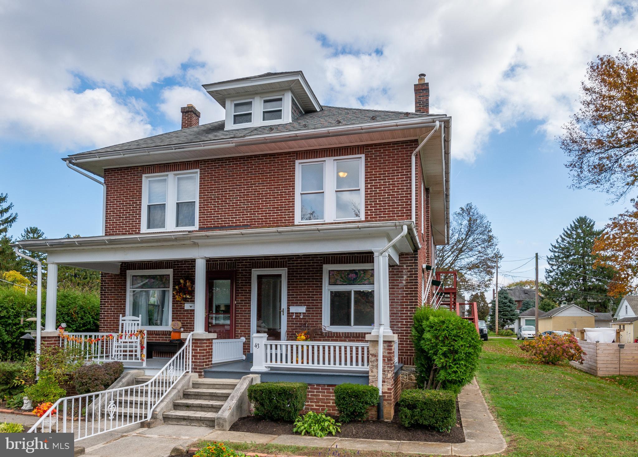 43 Ralph Avenue Reading, PA 19608 - Photo 2 of 29