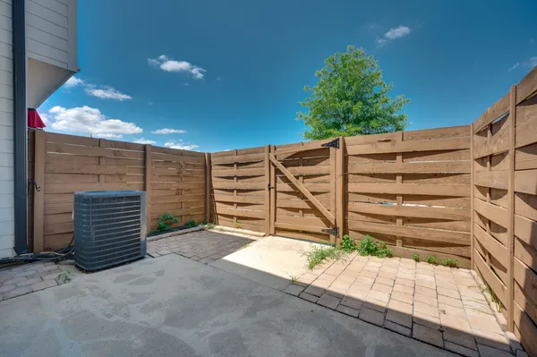 $2,750 | 1527 57th Avenue North, Nashville, TN 37209