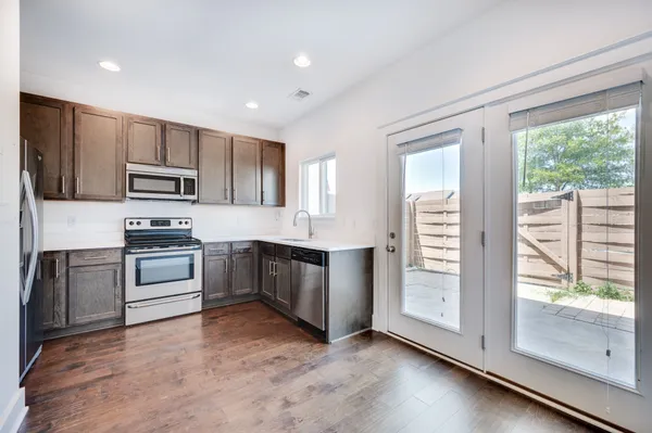 $2,750 | 1527 57th Avenue North, Nashville, TN 37209