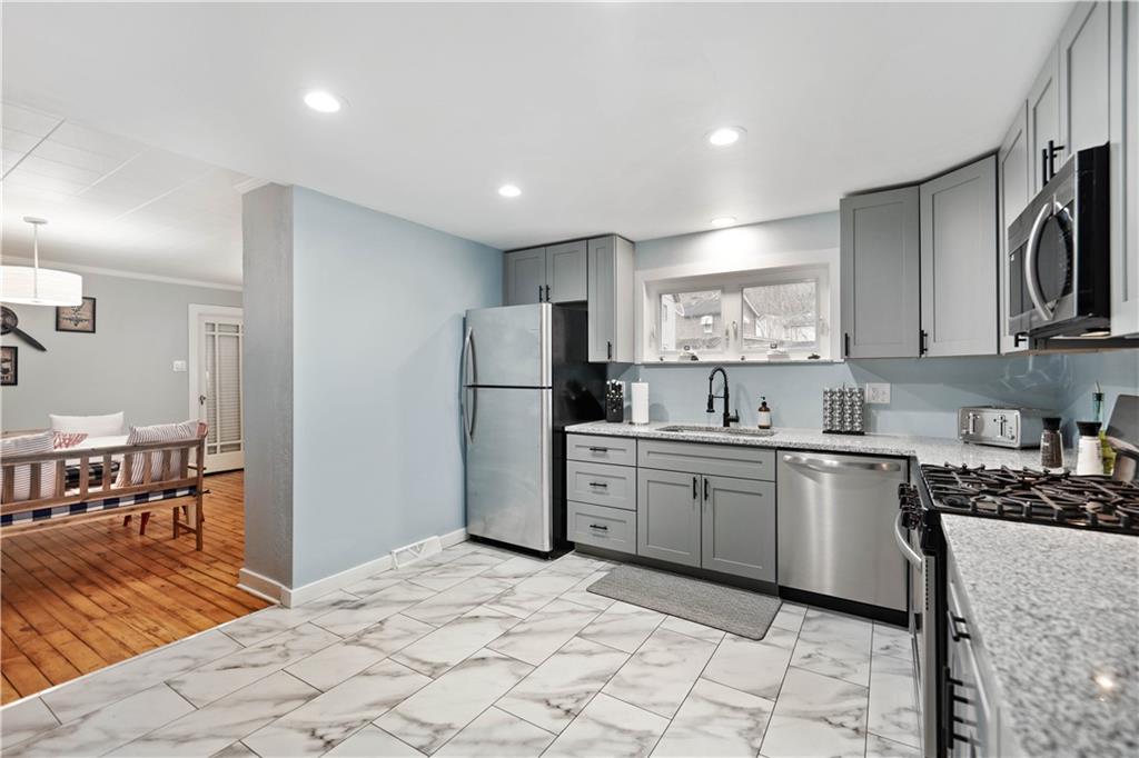 1320 Ravine Street Homestead, PA 15120 - Photo 9 of 45 Gallery Image 9
