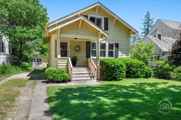 $475,000 | 285 Forest Avenue, Glen Ellyn, IL 60137