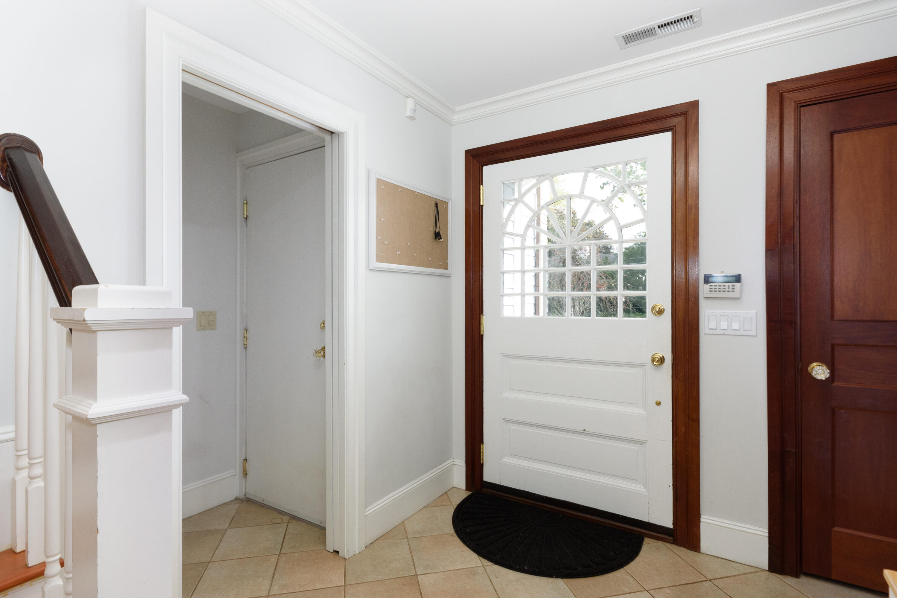 10 Mayflower Road Darien, CT 06820 - Photo 15 of 38 a view of walk in closet