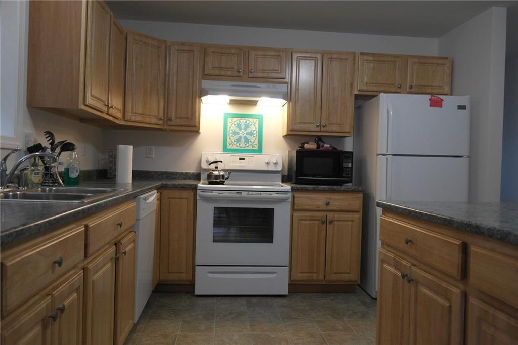 32 Village Circle Augusta, ME 04330 - Photo 7 of 33 Kitchen