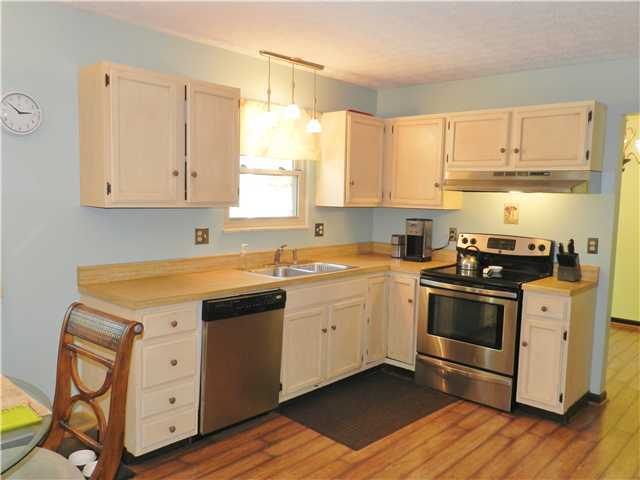 1656 Rushing Way Columbus, OH 43235 - Photo 5 of 25 Gallery Image 5