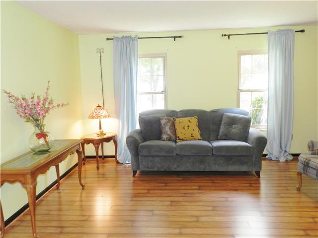 1656 Rushing Way Columbus, OH 43235 - Photo 7 of 25 Gallery Image 7