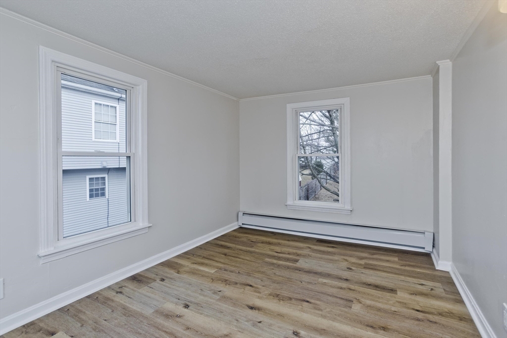 191 Laconia Street Springfield, MA 01129 - Photo 23 of 40