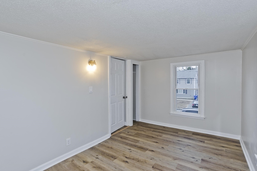 191 Laconia Street Springfield, MA 01129 - Photo 24 of 40