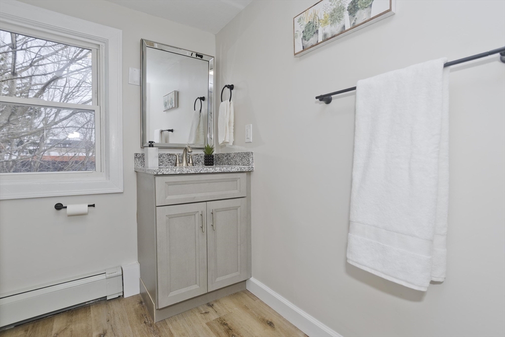 191 Laconia Street Springfield, MA 01129 - Photo 28 of 40