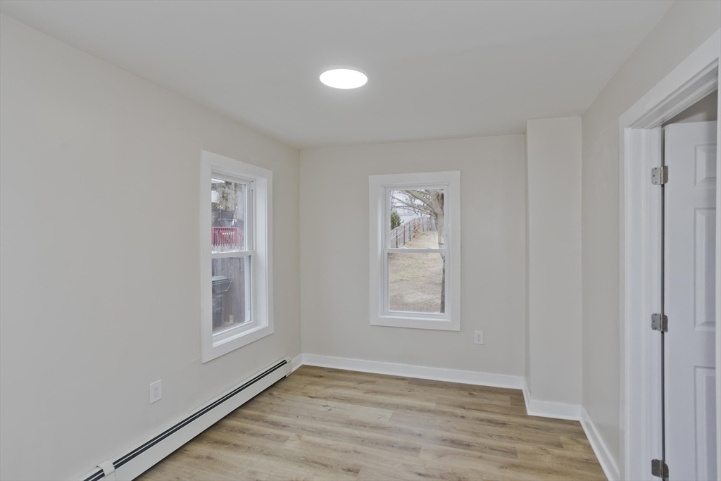 191 Laconia Street Springfield, MA 01129 - Photo 30 of 40