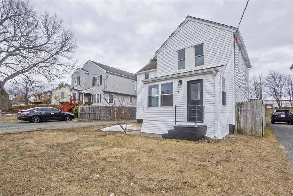 191 Laconia Street Springfield, MA 01129 - Photo 38 of 40