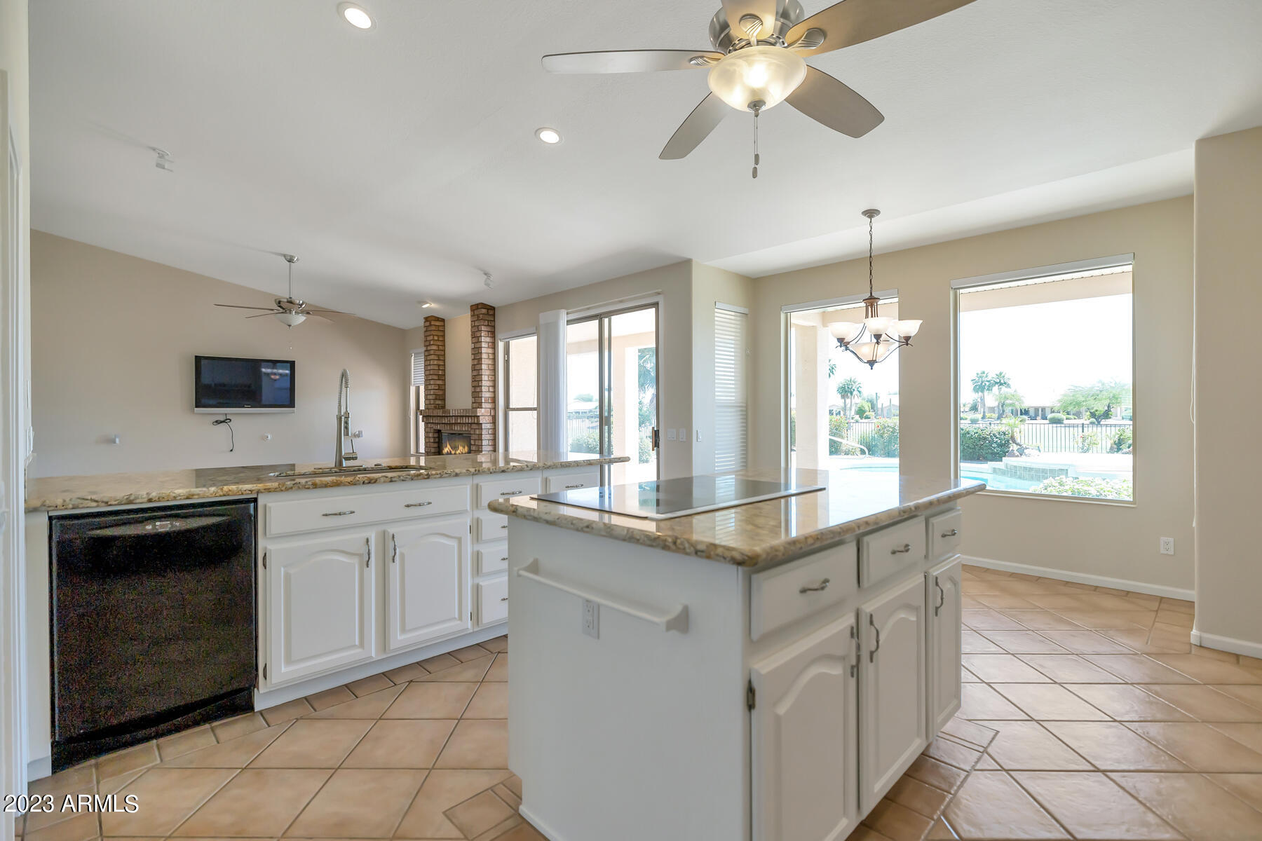 14789 Piccadilly Road Goodyear, AZ 85395 - Photo 17 of 41 QPT-6875