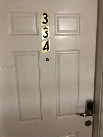 $2,250 | 1555 West 44th Place, Unit 334, Hialeah, FL 33012